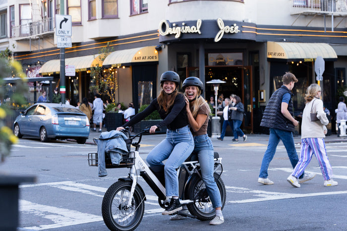 Navigating Traffic Safely: Tips for Riding Your E-Bike in Urban Environments